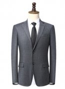 西服色彩的應用-灰、白、粉紅色