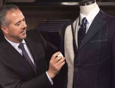 西裝定制哪家好，定做西服的優(yōu)勢(shì)