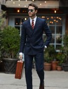 西服要怎么穿才算合適？