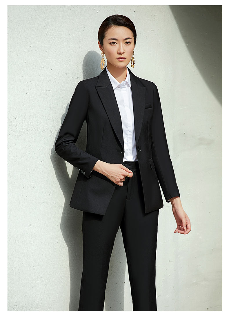 女士黑色一?？畚鞣ㄗ隹钍綀D